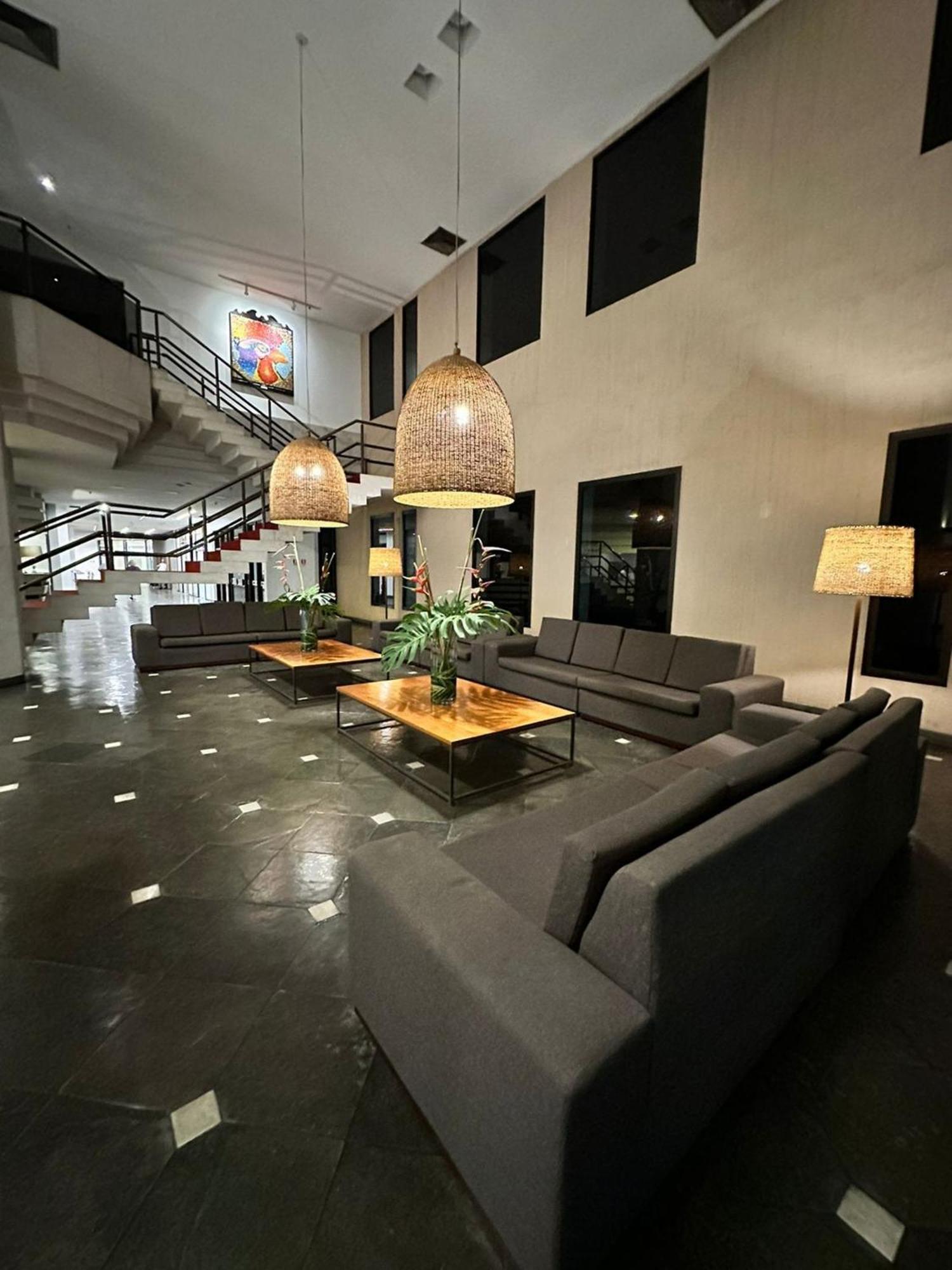 Apartamento Com Mar, Piscina E Academia No Coracao De Copacabana *